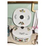 POT WITH EXTRA LID AND POPCORN BOWL