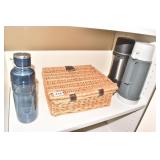 THERMOS, WICKER BASKET