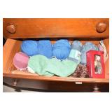 GROUP OF YARN AND KNITTING NEEDLES