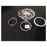 SET OF SILVER TONE METAL BANGLE BRACELETS, MESH