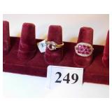 TWO 14K GOLD LADIES COSTUME JEWELRY RINGS CLEAR