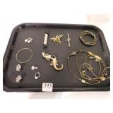 ASSORTMENT OF JEWELRY, PIN, TIE CLIPS, ETC.