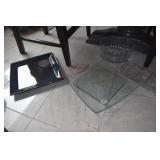 2 SERVING PLATES, SERVING BOWLS