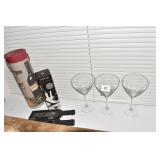 VINTURI WINE BREATHER, BOTTLE HOLDER, 3 MARTINI