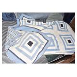 MARTHA STEWART KING COMFORTER AND 2 PILLOWCASES