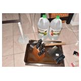 VINEGAR, MARBLE PAPER TOWEL HOLDER, KNIVES ETC