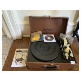 CROSLEY CR6249A TURN TABLE