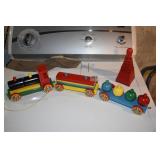 WOOD PULL TRAIN BLOCK