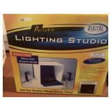 LIGHTING STUDIO LIGHTS IN BOX