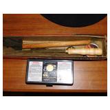 GUN CLEANING KIT INCLUDING ROD, PELLETS, BRUSH