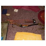 DELUXE COMPOSITE BOW WITH 3 ARROWS AND BROKEN
