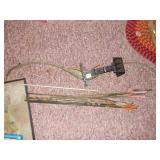 SAUNDERS BEAR BOW, ARROWS