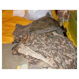 HUNTING SWEATSHIRTS, PANTS 38/32 ASSORTED SHIRTS