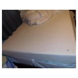 FULL-SIZE MATTRESS AND BOX SPRING