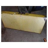 METAL RETRO FOLDING TABLE YELLOW & WHITE