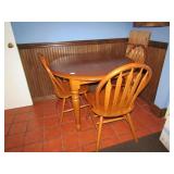 ROUND DINING ROOM TABLE 41" W/ 1 18" LEAF- ARROW