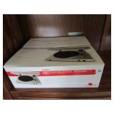 ION USB TURN TABLE IN ORIGINAL BOX