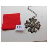 REED & BARTON 1974 CHRISTMAS STERLING PENDANT