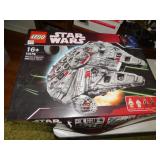 STAR WARS ULTIMATE COLLECTORS MILLENNIUM FALCON