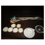 COPENHAGEN MINI PLATE, SALTS, LONG PLASTIC SPOONS