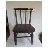VINTAGE SOLID WOOD DOLLS CHAIR 8.5" SEAT