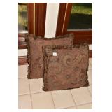 PAIR OF ACCENT PILLOWS 19" SQUARE