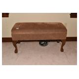 VANITY BENCH 40.5" W X 21" H X 17" DEEP CLAW AND