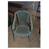 GREEN CHAIR