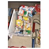 GROUP OF LIGHT BULBS