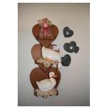 PINE HEART SHELF W/ DUCKS