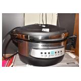 NEW COOKS ESSENTIAL COOKER