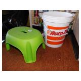 PLASTIC STEPSTOOL AND 5 GAL BUCKET