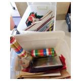 WRAPPING PAPER IN 2 BINS