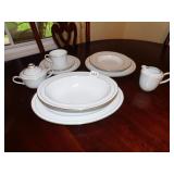 NORITAKE WHITE SCAPES #4061 SERVICE FOR 8