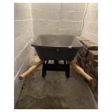TRU TEMPER WHEEL BARROW