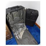 ATLANTIC LARGE SUITCASE ON WHEELS AND MEDIUM