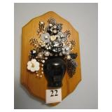 PICTURE MADE OUT OF NAILS, SMALL WIND CHIME, LAZY