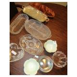 GROUP OF GLASSWARE BOWLS, OBLONG DISHES, DIVIDED