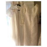 BEAUTIFUL VINTAGE WEDDING GOWN WITH ATTACHABLE