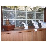 3 MATCHING ELEPHANTS