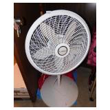 FLOOR FAN