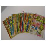 GROUP OF SIXTEEN RICHIE RICH COMIC BOOKS