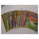 GROUP OF SIXTEEN RICHIE RICH AND CASPER COMIC