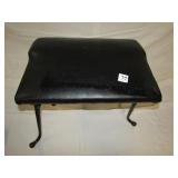 METAL STOOL LEG NEEDS SCREWED IN