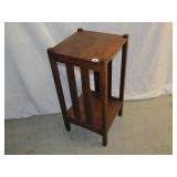 MISSION OAK TWO TIER TABLE 30.5" H X 15" SQUARE