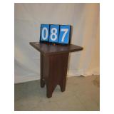 FERN STAND 18" H - 13" SQ. TOP