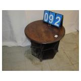 ROUND 2 BOARD TOP TABLE 16" H X 19" ROUND WITH