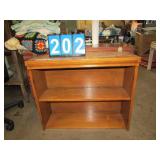 OAK SHELF UNIT 26" X 20.5" W X 10.5" D