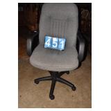 OFFICE CHAIR