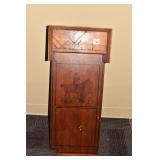 MARK THOMAS DEVITTO 81 ON WALL DÉCOR W/ TOP SHELF